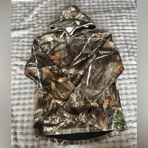 Realtree Camouflage Hoodie with Nature Pattern